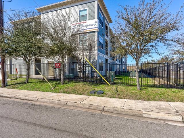 Apartment for rent at 140 Winkler Dr #E31, Houston, TX 77087