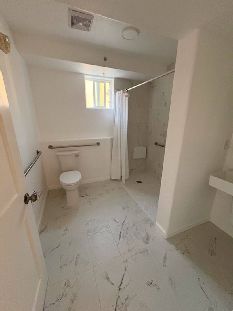 Apartment for rent at 709-711 Yale St, Los Angeles, CA 90012