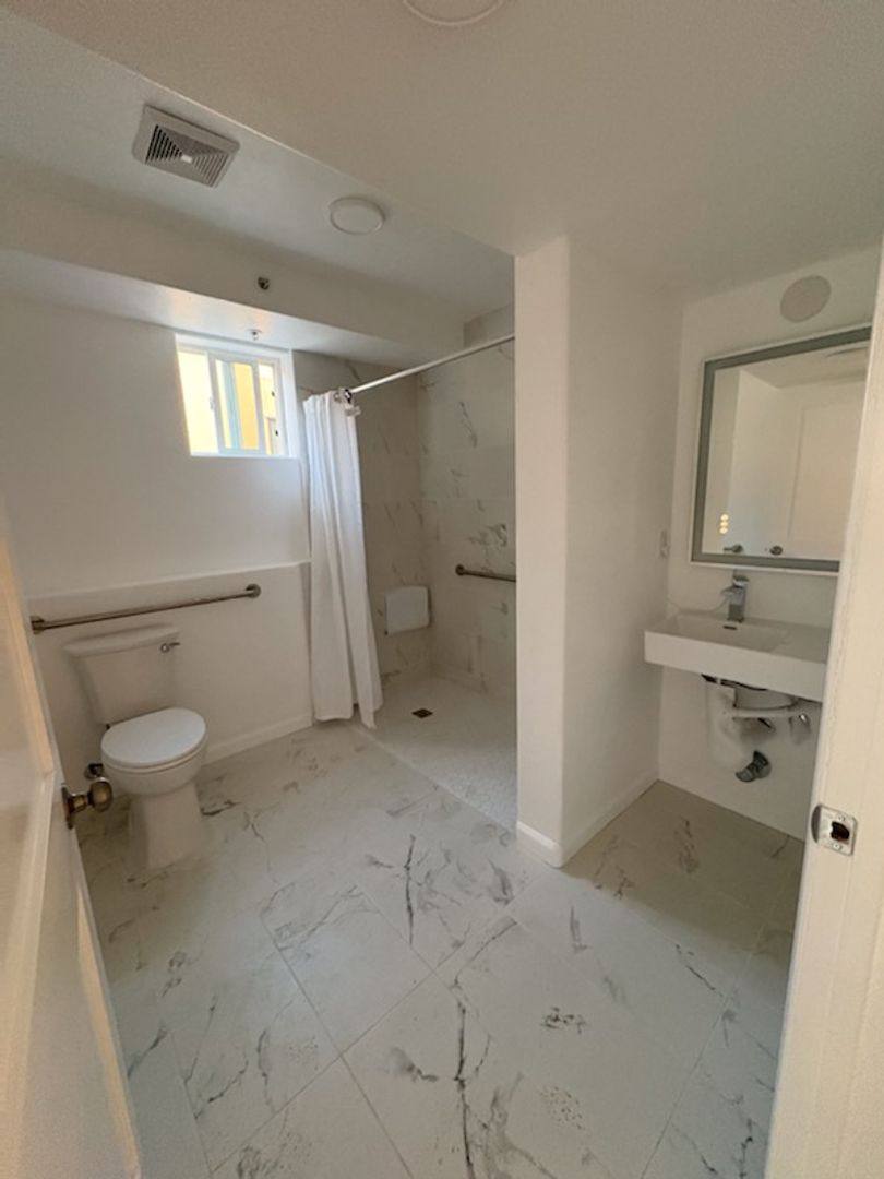 Apartment for rent at 709-711 Yale St, Los Angeles, CA 90012
