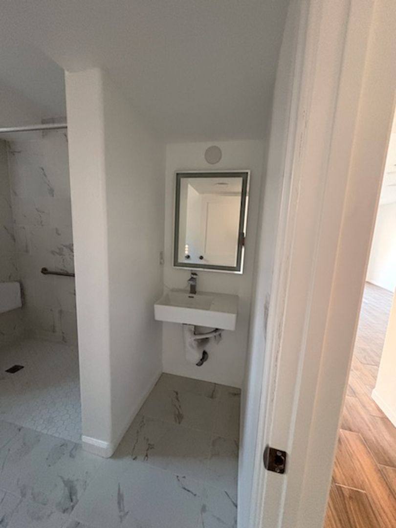 Apartment for rent at 709-711 Yale St, Los Angeles, CA 90012