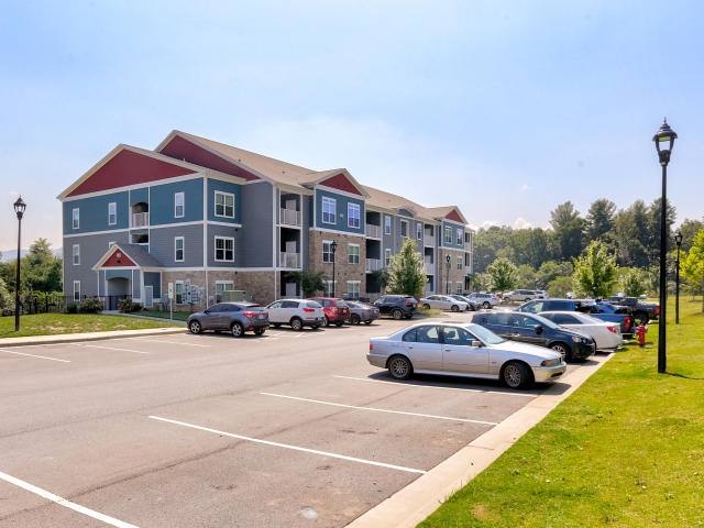 Apartment for rent at 10 Newbridge Parkway #C12, Asheville, NC 28804