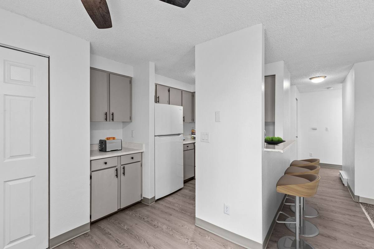 Apartment for rent at 130 S Conway Place, Kennewick, WA 99336