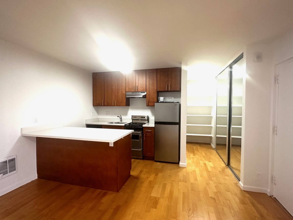 Apartment for rent at 655 Kansas St #505, San Francisco, CA 94107