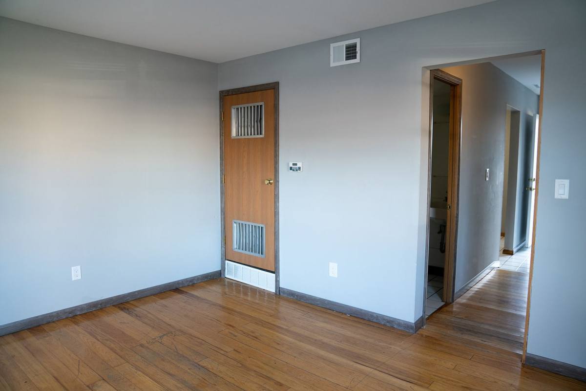 Townhouse for rent at 152 Chittenden Ave, Columbus, OH 43201