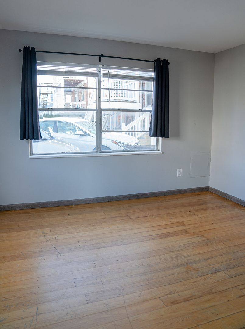 Townhouse for rent at 152 Chittenden Ave, Columbus, OH 43201