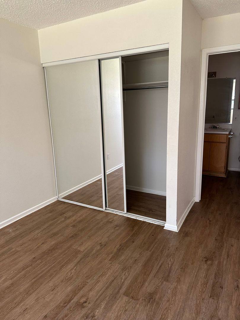 Apartment for rent at 300 W 2nd St, Idalou, TX 79329