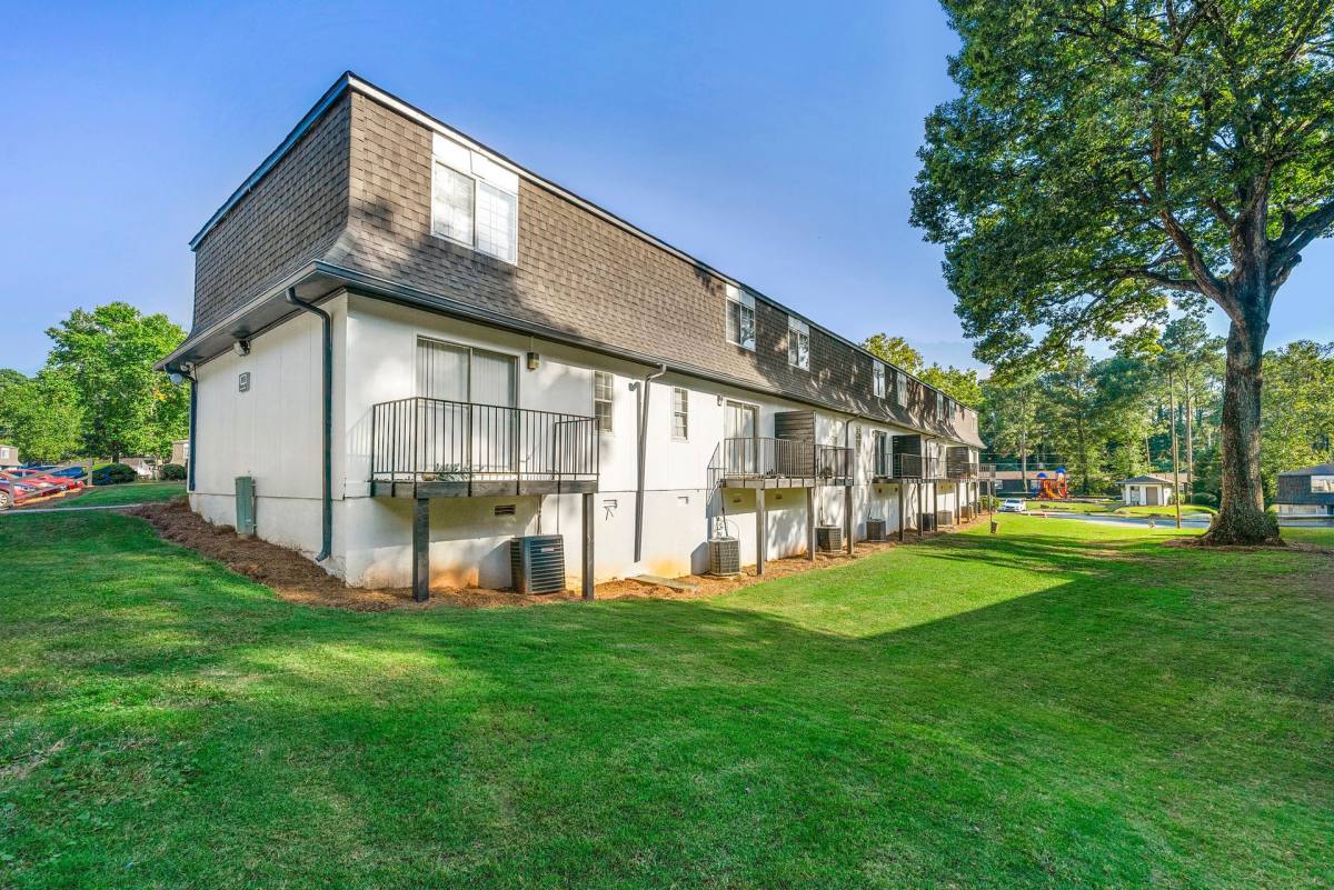 Townhouse for rent at 2420 Heaton Dr, Atlanta, GA 30344