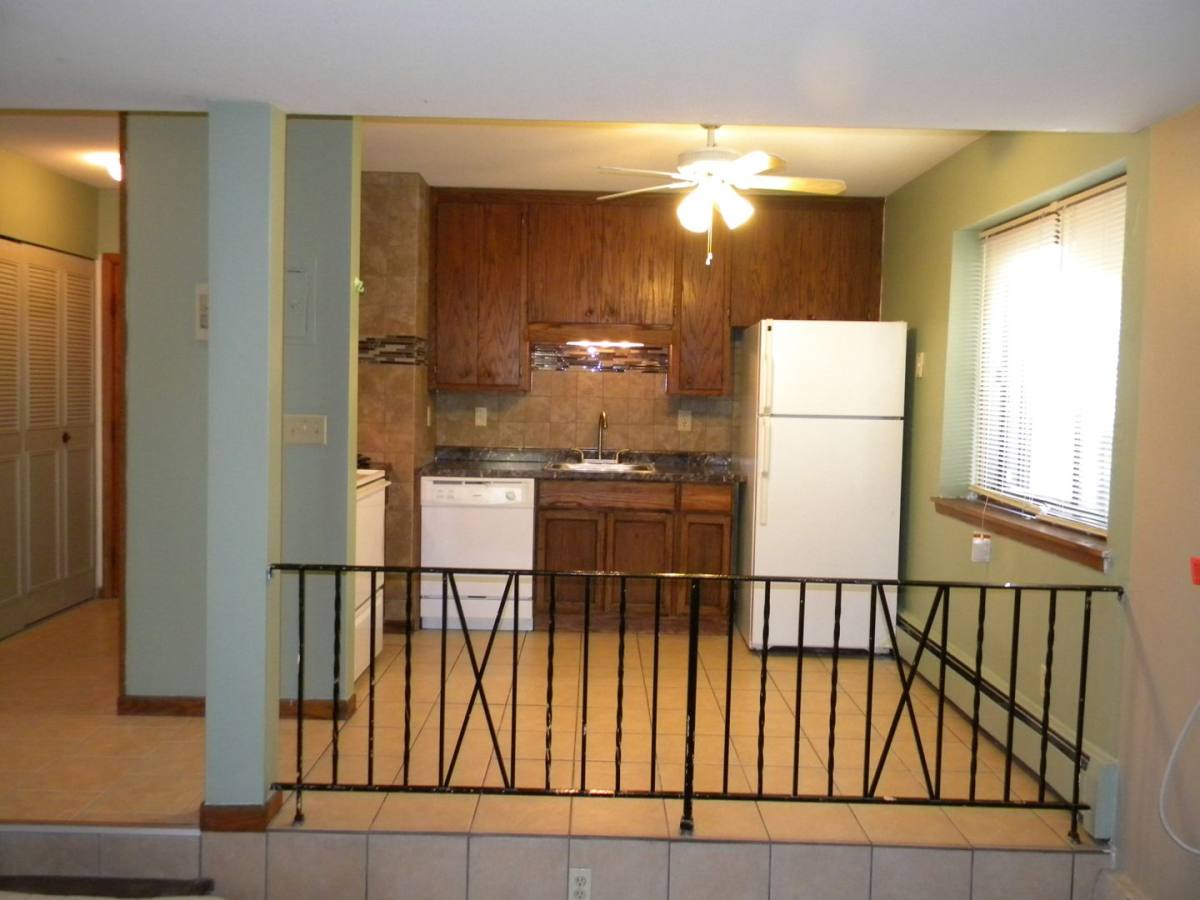 Apartment for rent at 818 8th St SE, Minneapolis, MN 55414