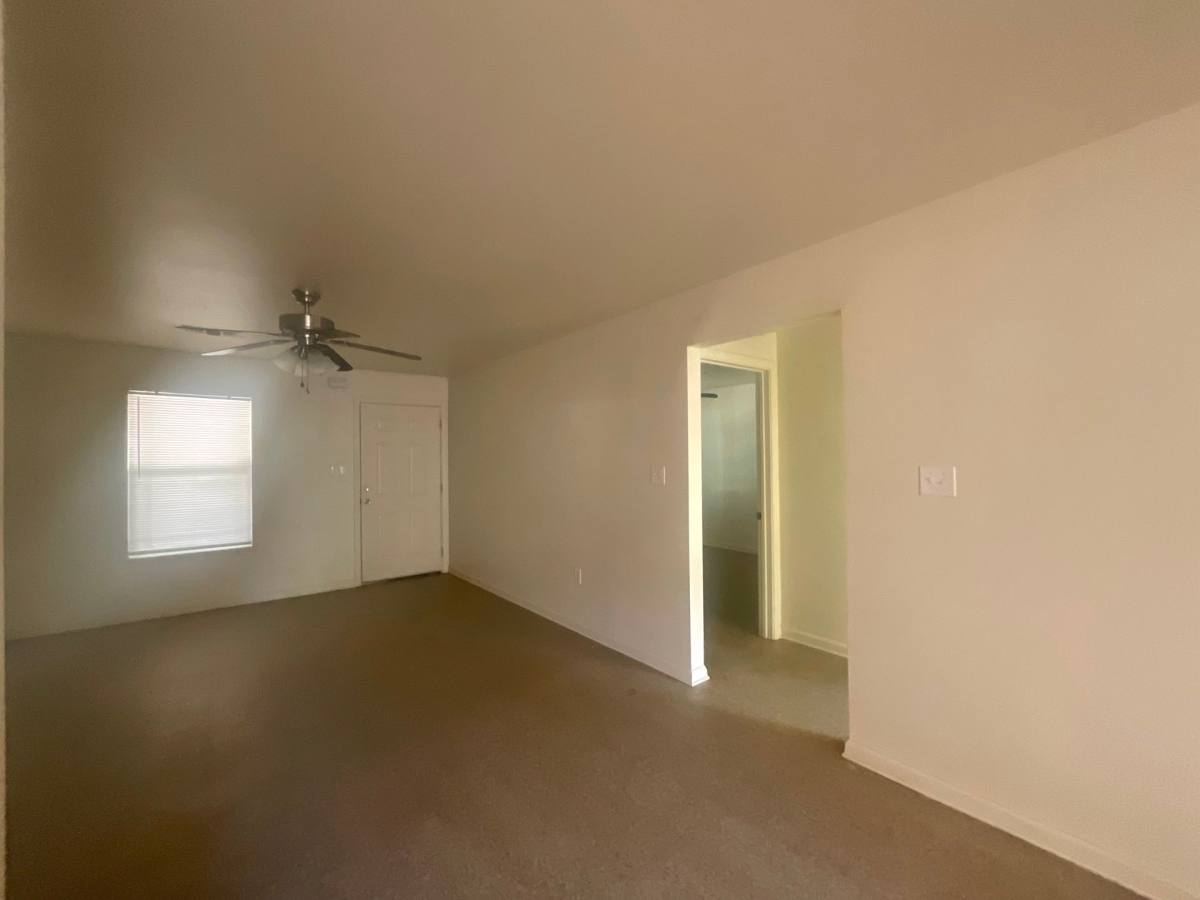 Apartment for rent at 1368 Pitkin Rd, Leesville, LA 71446