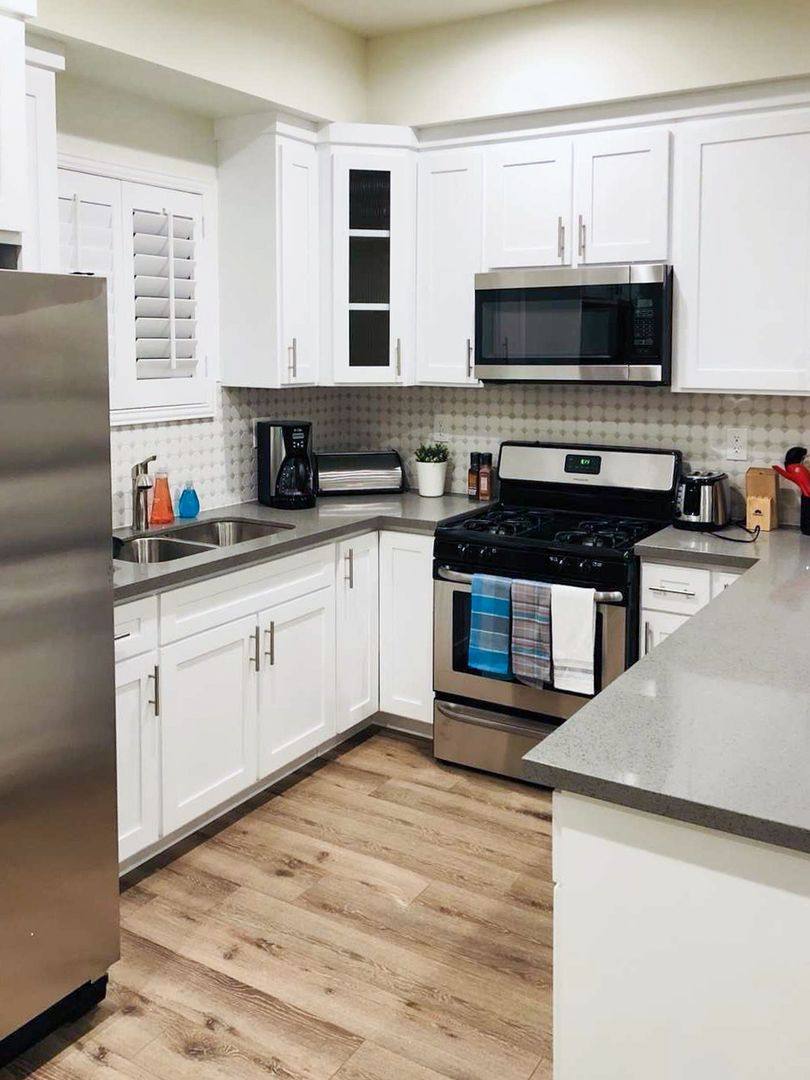 Apartment for rent at 2013 Raymond Ave, Los Angeles, CA 90007
