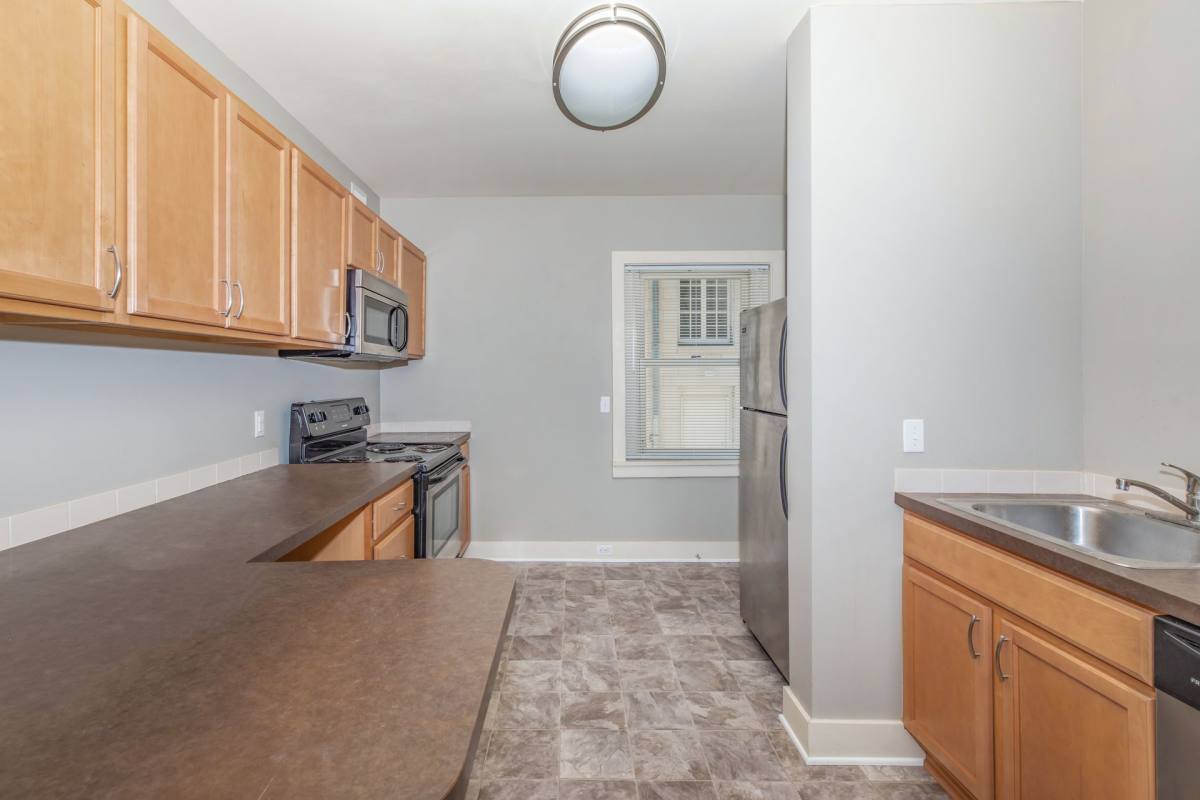 Apartment for rent at 3701-3709 Davenport St, Omaha, NE 68131
