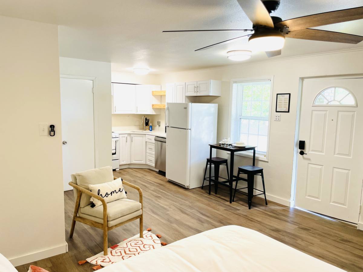 Apartment for rent at 4015 W 7th St #A 09, Little Rock, AR 72205
