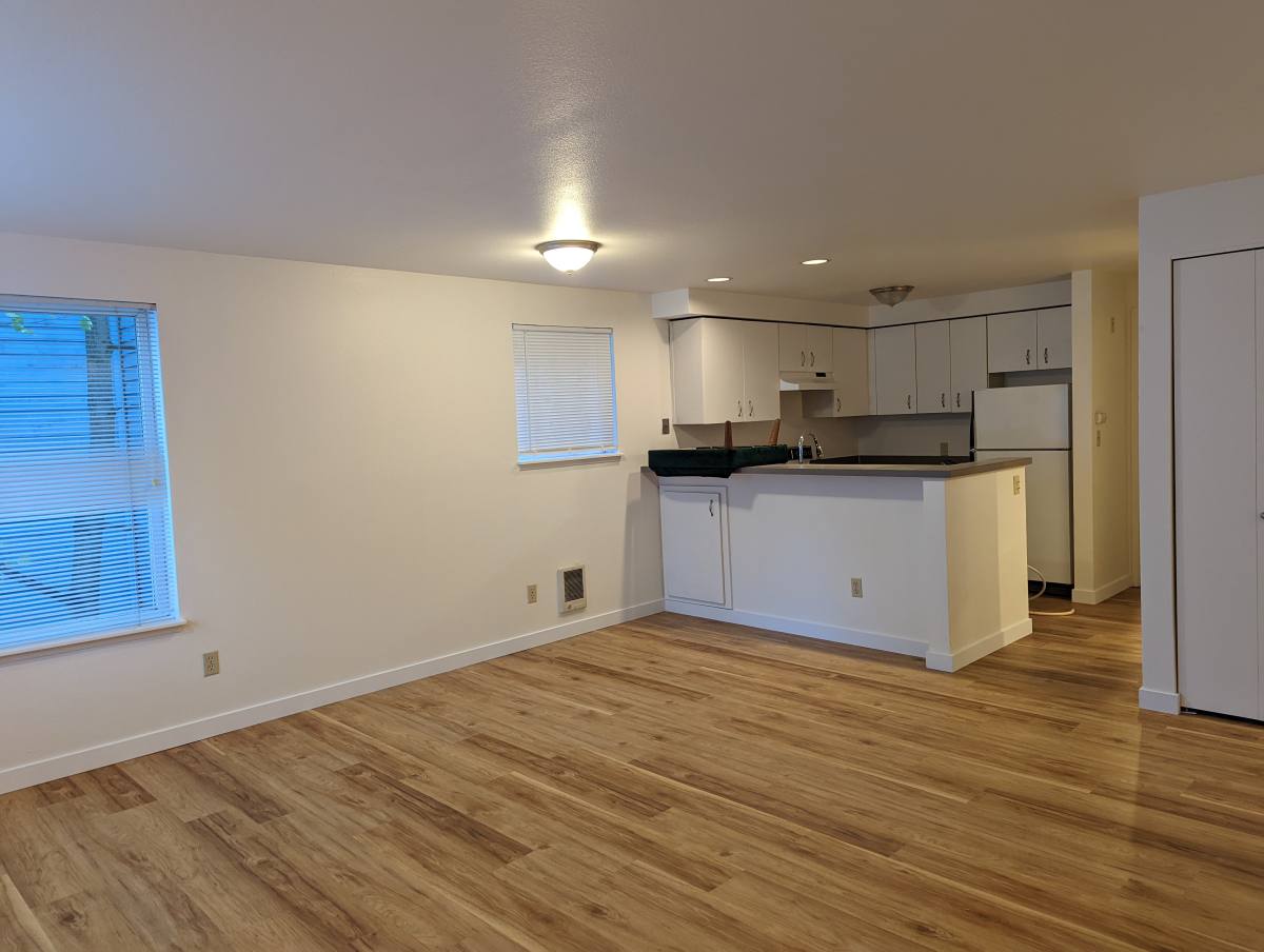 Apartment for rent at 1421 4th Ave W #202, Seattle, WA 98119