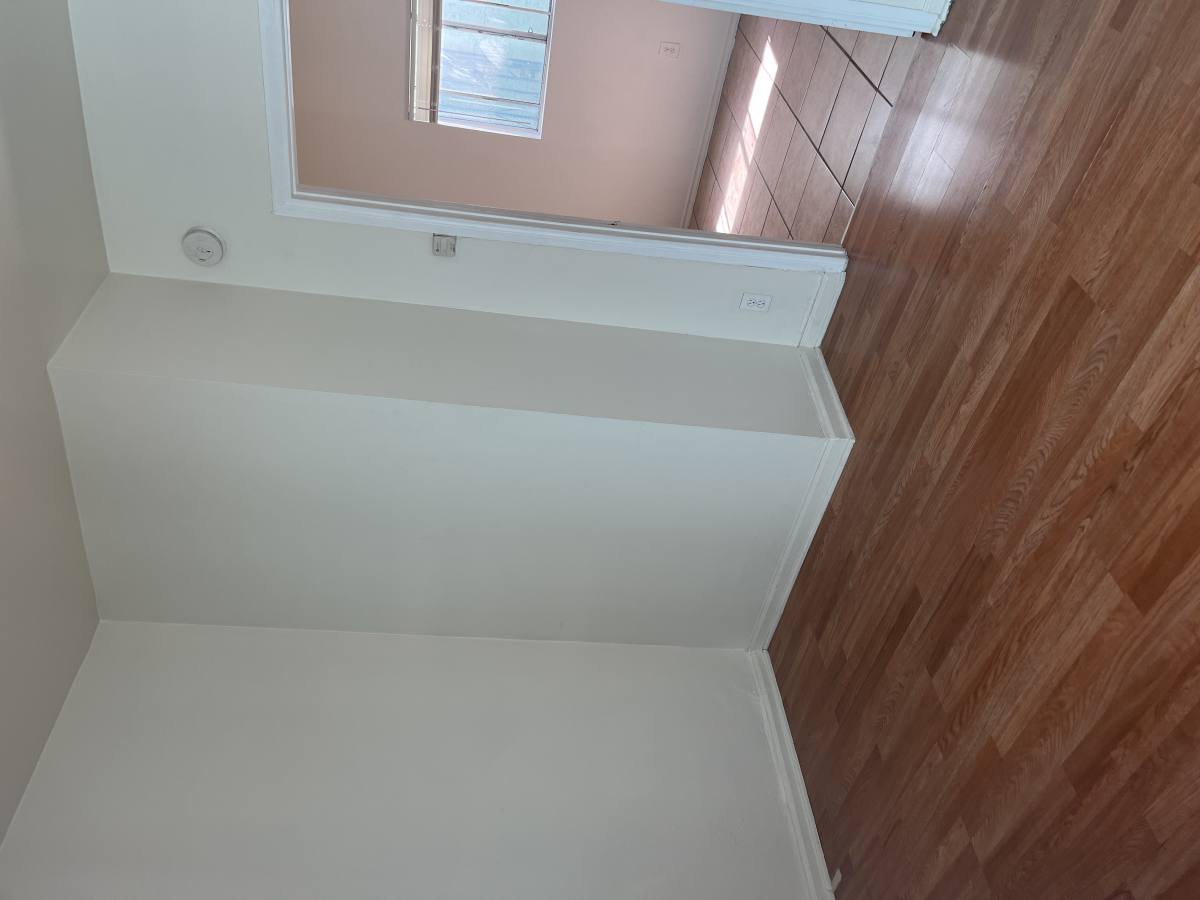 Apartment for rent at 637 1 2 W 3rd St #8, Long Beach, CA 90802