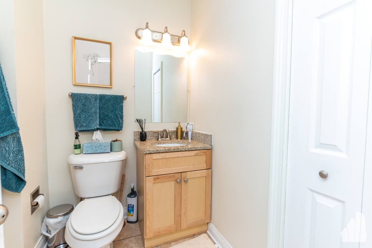 Apartment for rent at 2702 W Thomas St #2R, Chicago, IL 60622