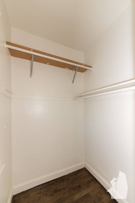 Apartment for rent at 3839 N Greenview Ave #1E, Chicago, IL 60613