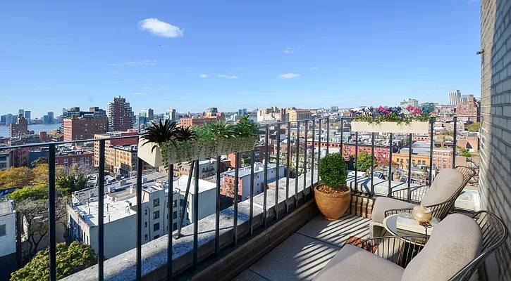 Apartment for rent at 95 Christopher St #15A, New York, NY 10014