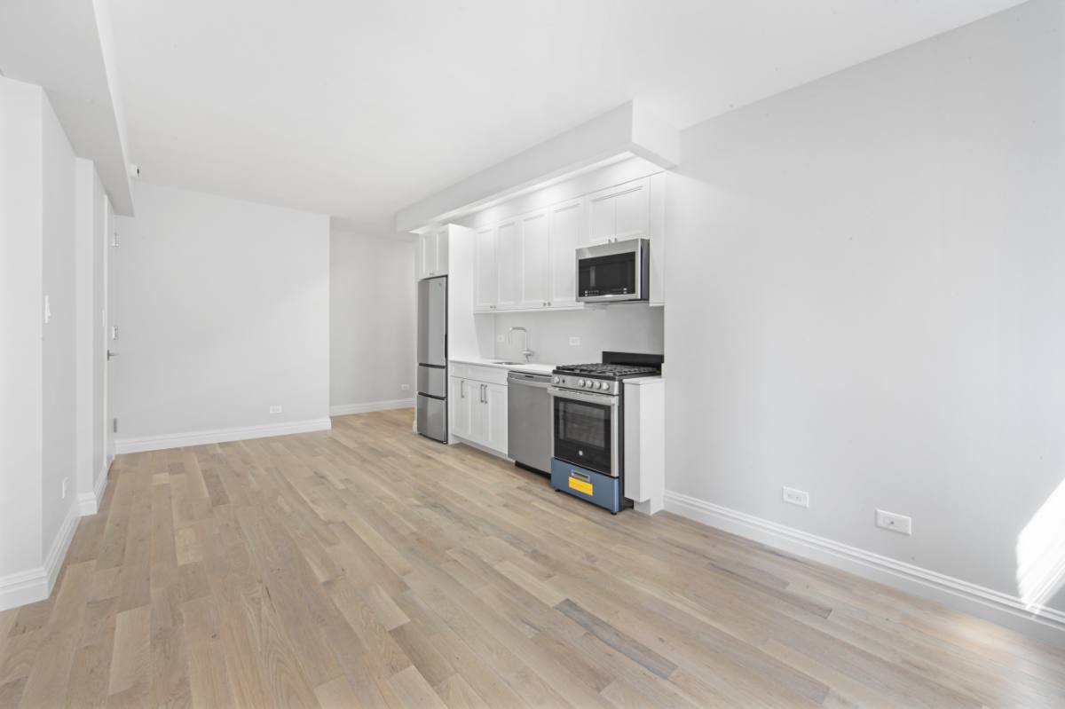 Apartment for rent at 111 Bank St Ny #3K, New York, NY 10014