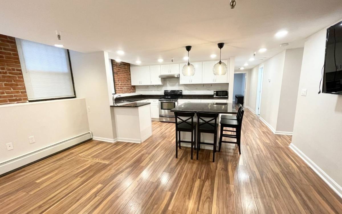 Apartment for rent at 39 Hemenway St #2I, Boston, MA 02115