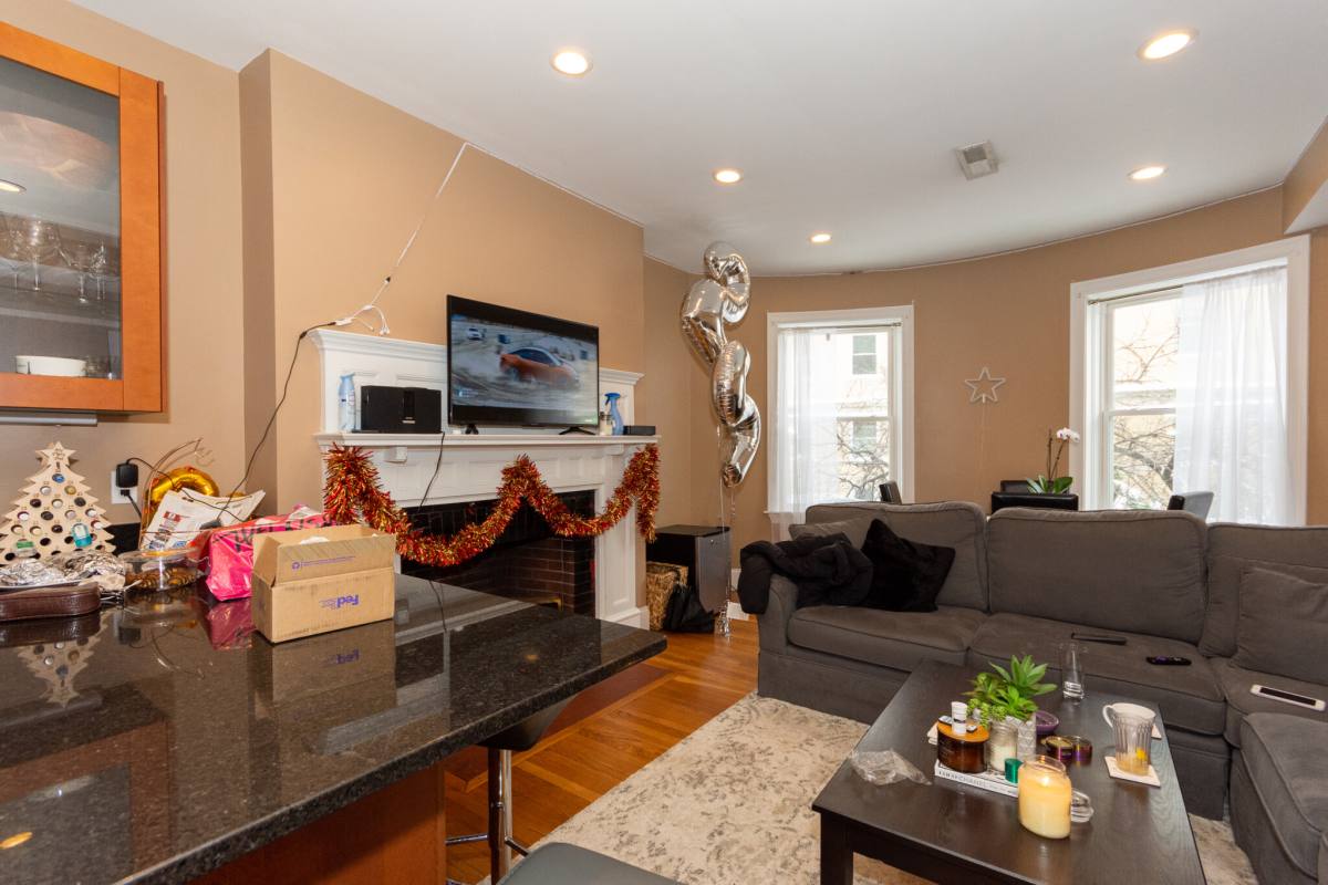 Apartment for rent at 31 Saint Lukes Rd Boston #7, Allston, MA 02134