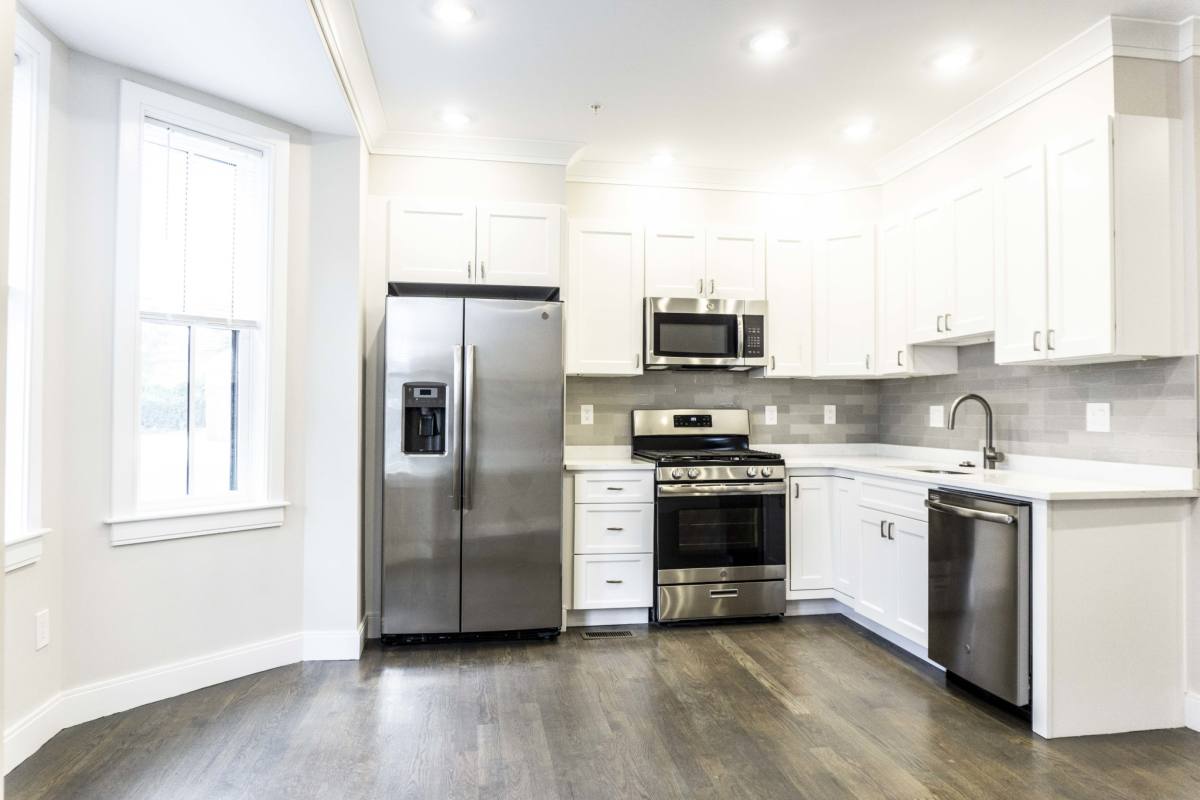 Apartment for rent at 79 Linden St #I, Allston, MA 02134