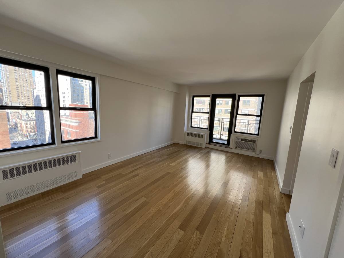 Apartment for rent at 248 E 38th St #2C, New York, NY 10016