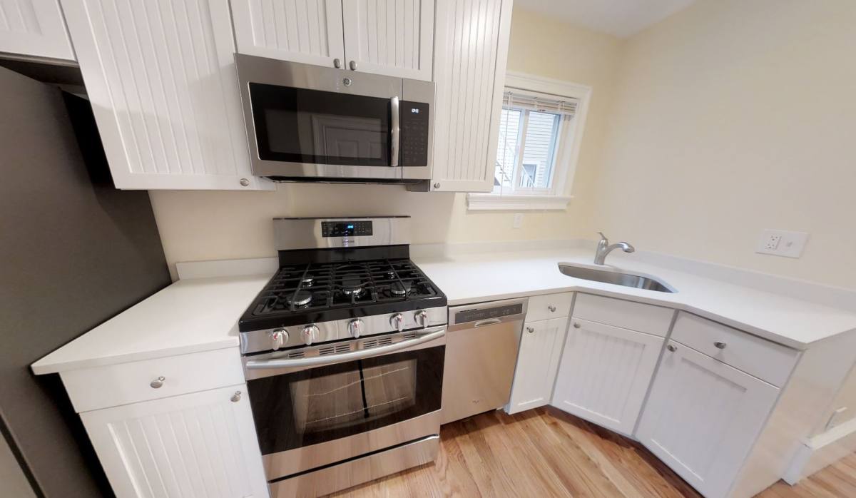 Apartment for rent at 65 Walden St #2 R, Cambridge, MA 02140