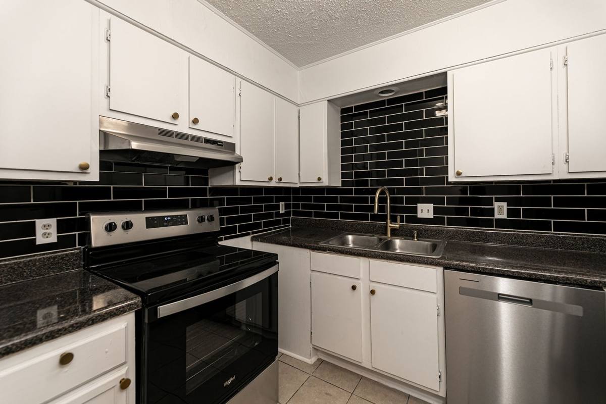 Apartment for rent at 2780 Raleigh Lagrange Rd, Memphis, TN 38128