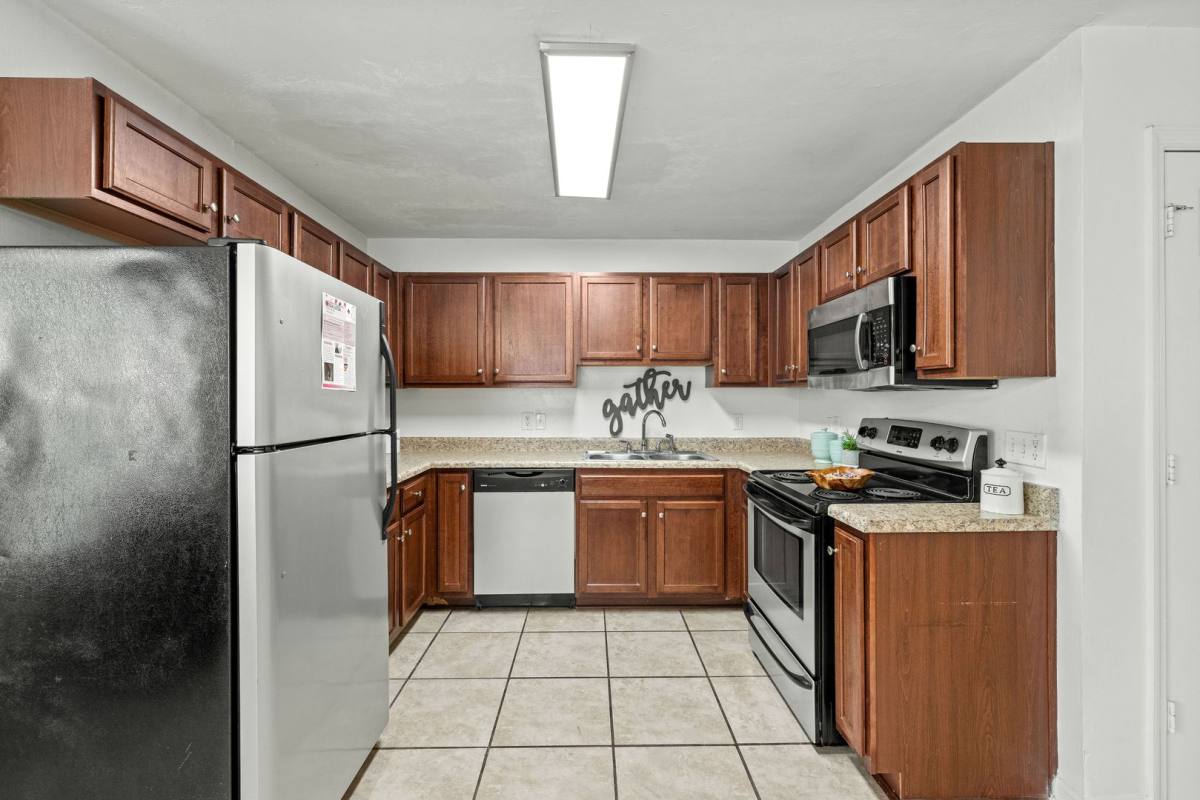 Apartment for rent at 1845 Bellevue Way, Tallahassee, FL 32304