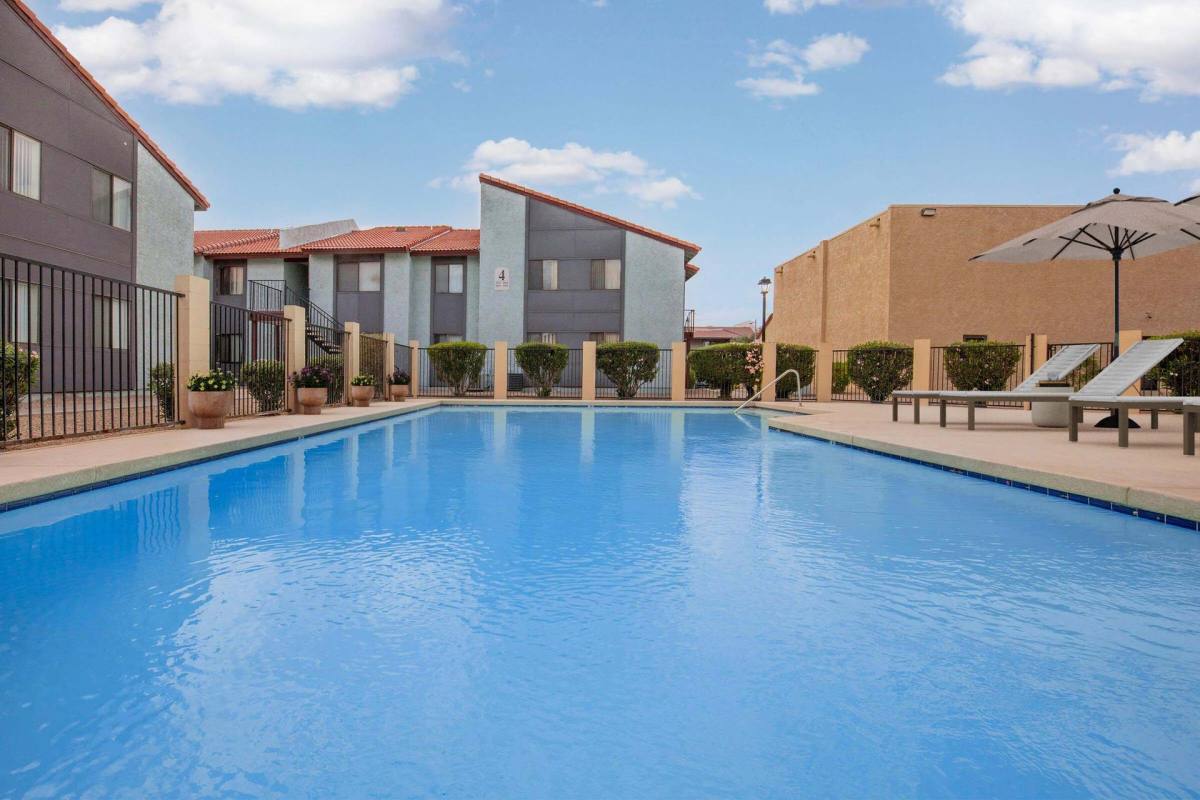 Apartment for rent at 5535 W McDowell Rd, Phoenix, AZ 85035