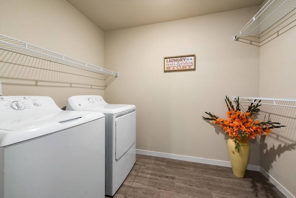 Apartment for rent at 9100 Commerce Dr, De Soto, KS 66018