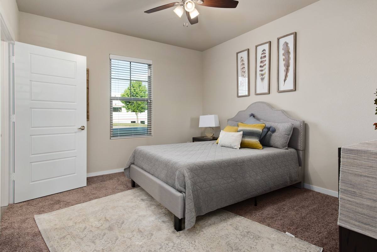 Apartment for rent at 9100 Commerce Dr, De Soto, KS 66018