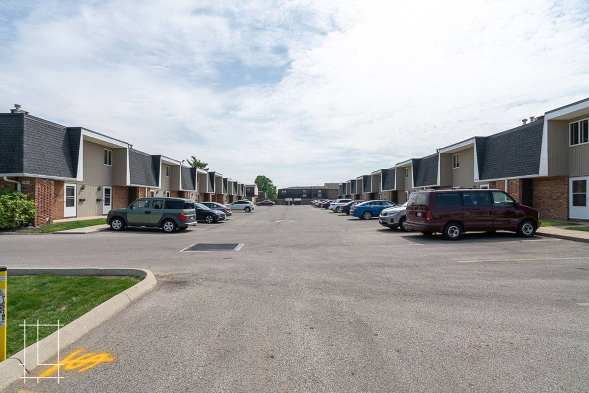 Apartment for rent at 411 E Buttles Ave, Columbus, OH 43215