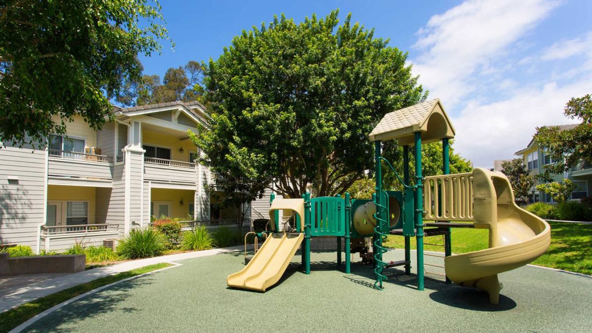 Apartment for rent at 930 Pacific Strand Place, Ventura, CA 93003