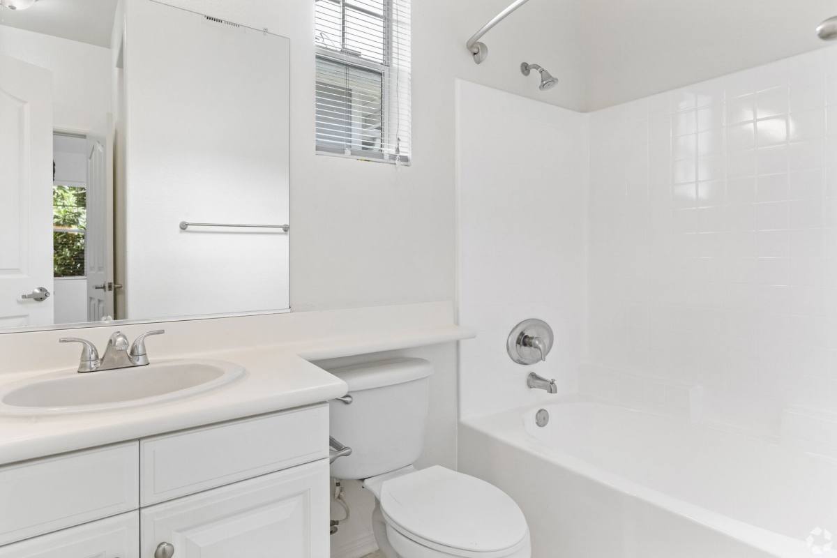 Apartment for rent at 930 Pacific Strand Place, Ventura, CA 93003