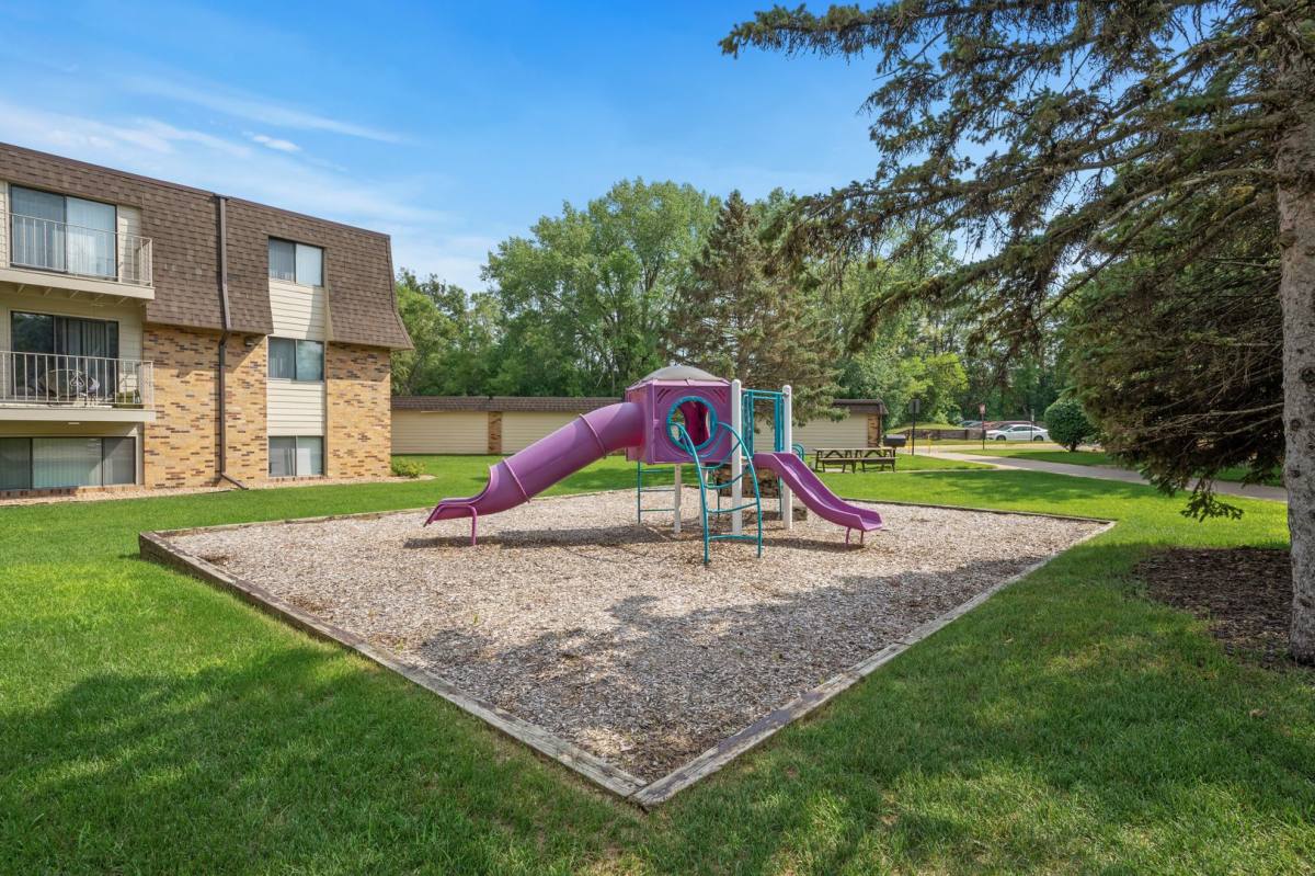 Apartment for rent at 11799 Zea St NW, Minneapolis, MN 55433