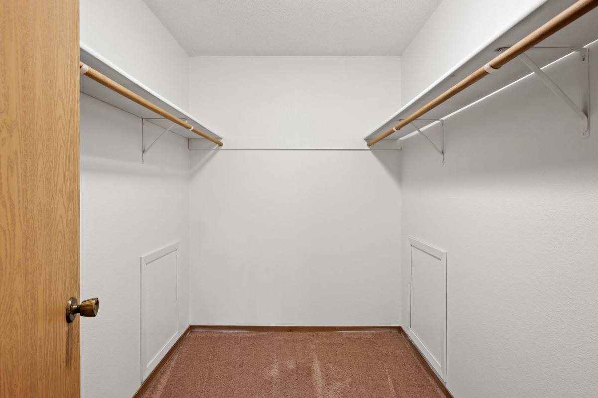 Apartment for rent at 11799 Zea St NW, Minneapolis, MN 55433