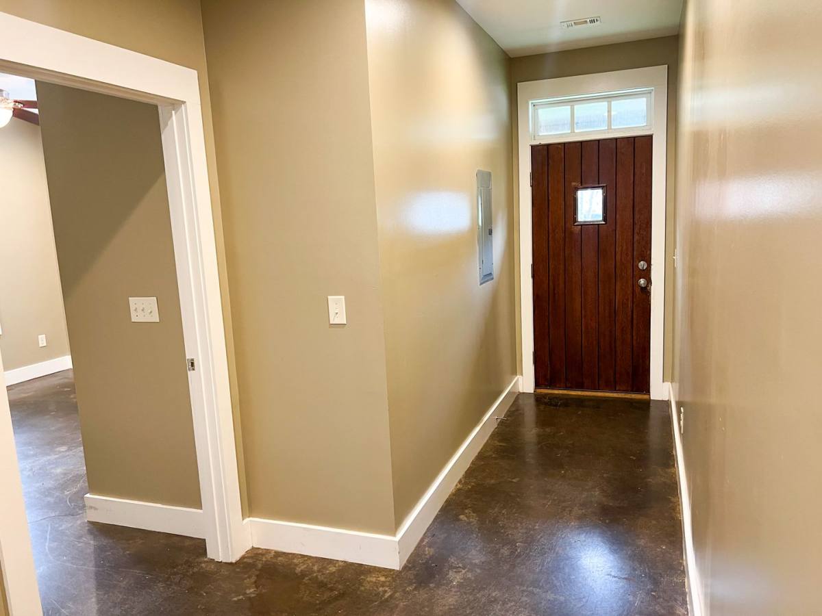 Townhouse for rent at 1726 10th St E, Tuscaloosa, AL 35404