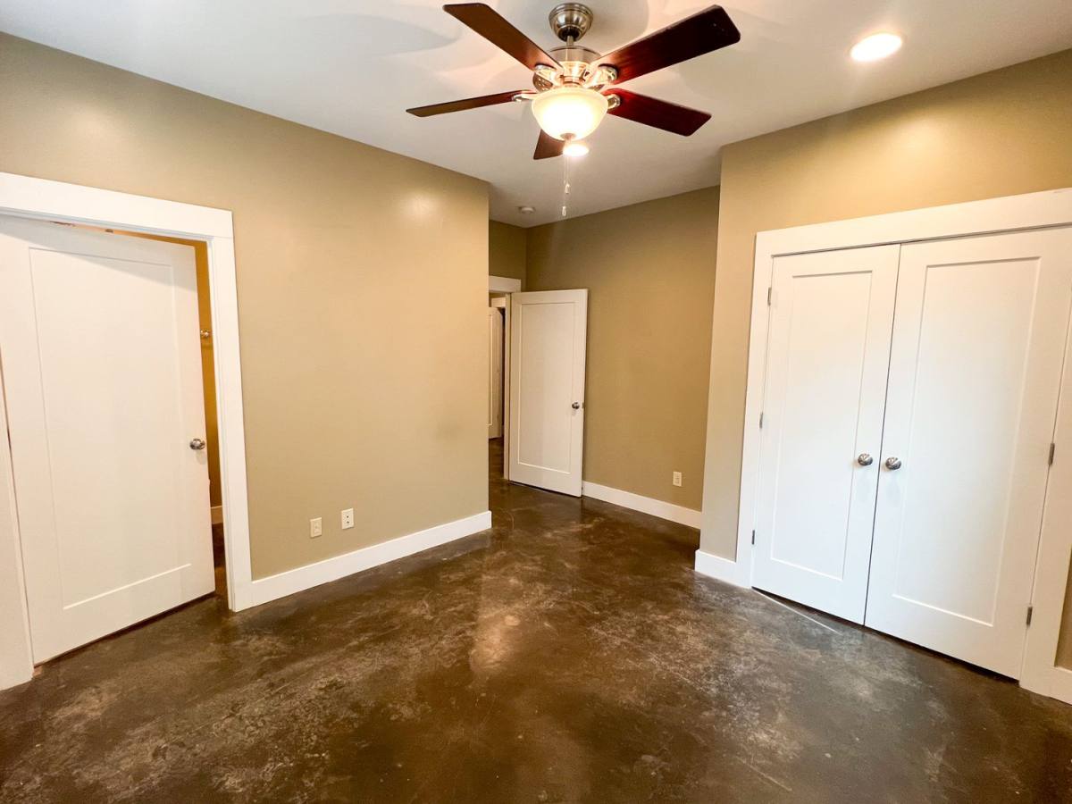Townhouse for rent at 1726 10th St E, Tuscaloosa, AL 35404
