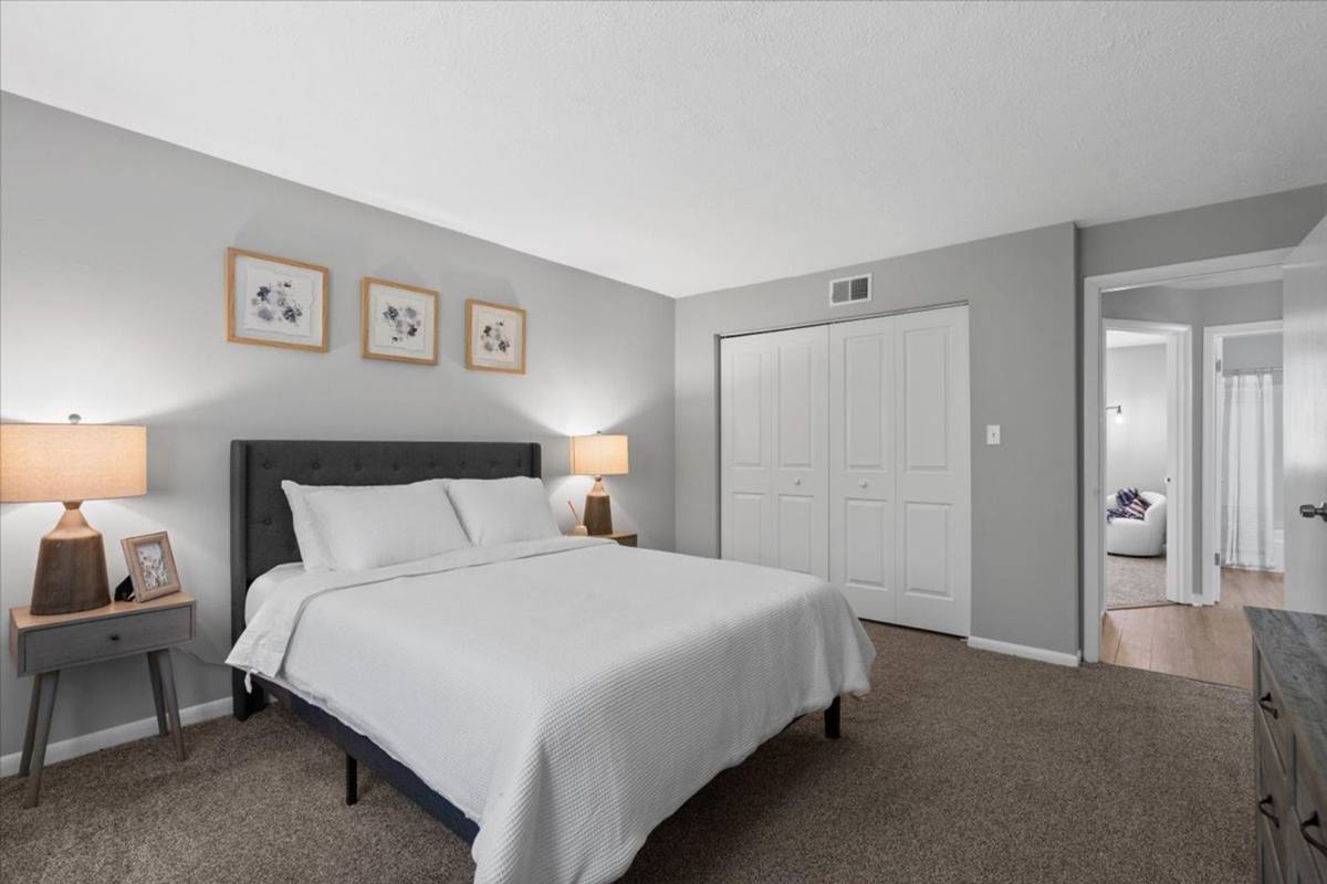 Apartment for rent at 629 Glen Malcolm Dr, Glenshaw, PA 15116