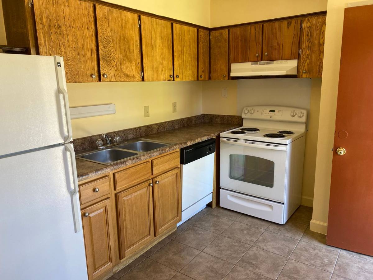 Apartment for rent at 325 S Center St, Collierville, TN 38017