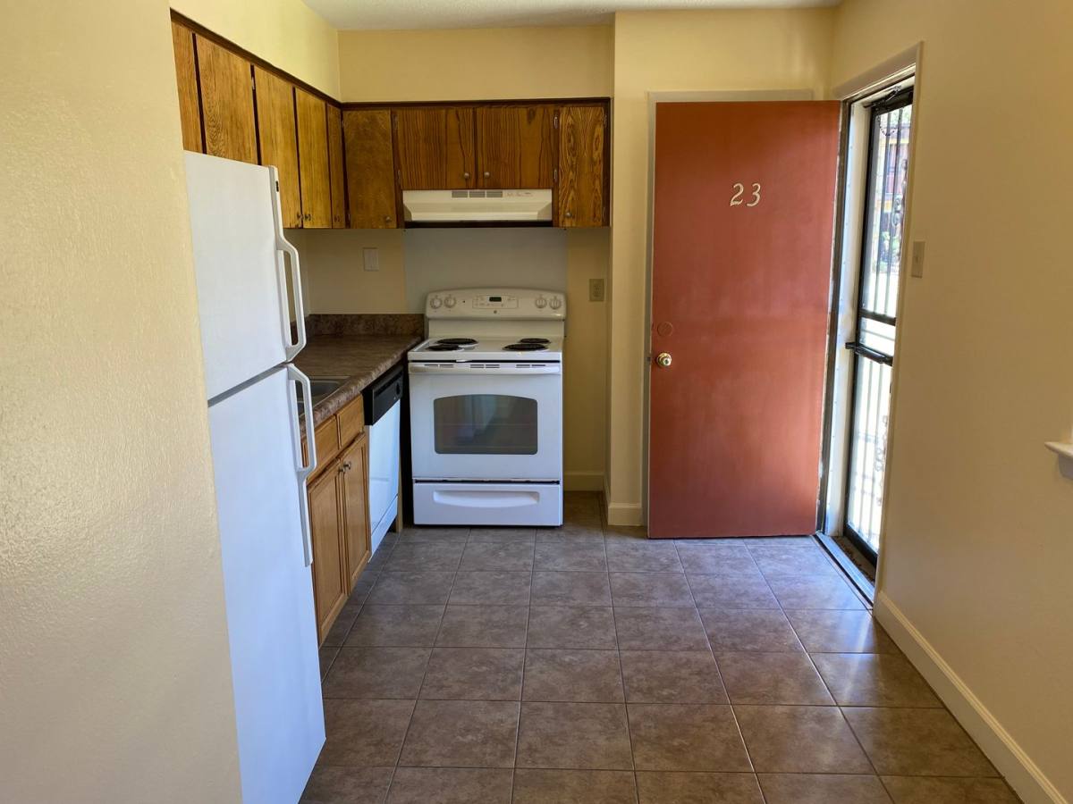 Apartment for rent at 325 S Center St, Collierville, TN 38017