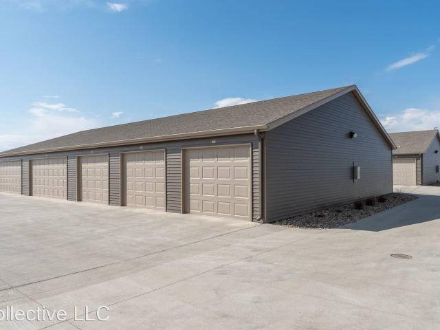 Apartment for rent at 3601 21st St SE #A21, Mandan, ND 58554