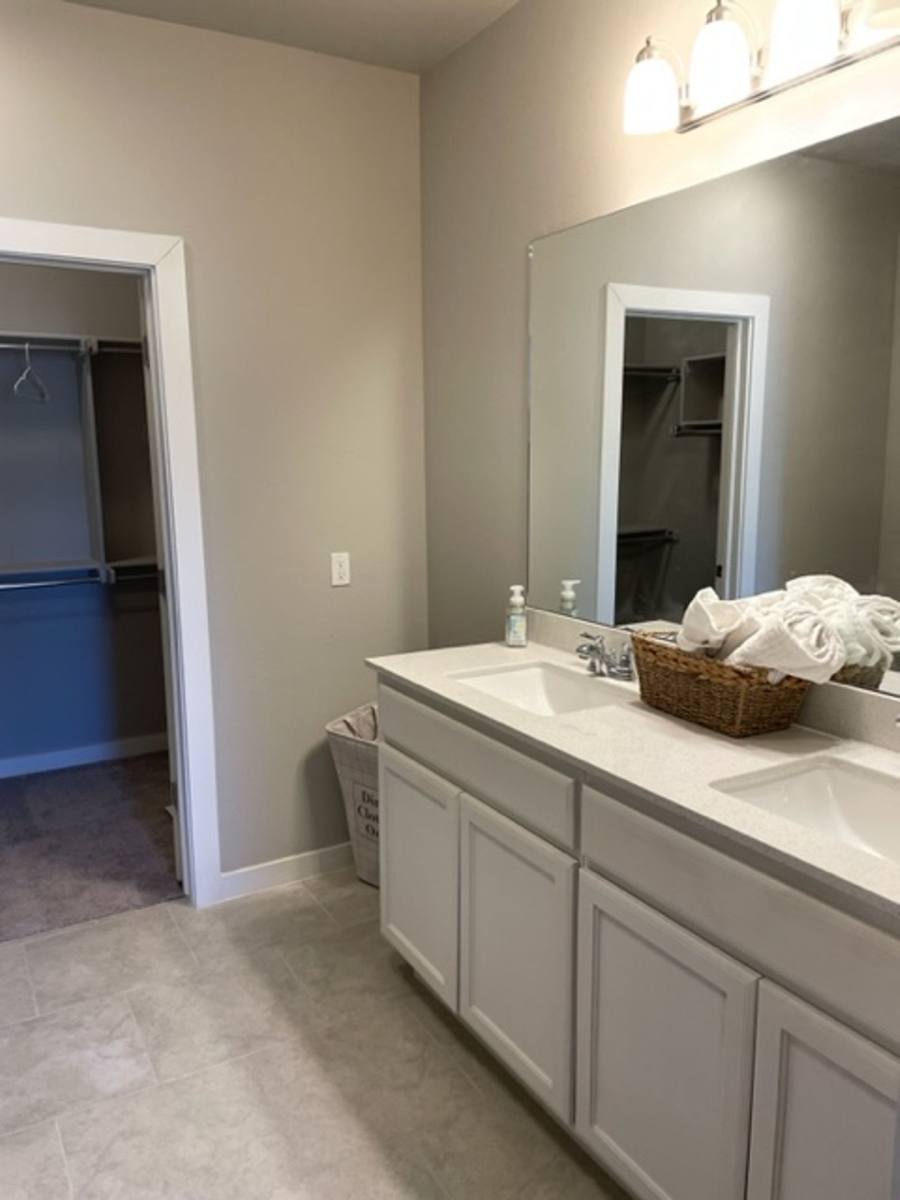 Apartment for rent at 1301 Heatherbrook Way, Cache, OK 73527