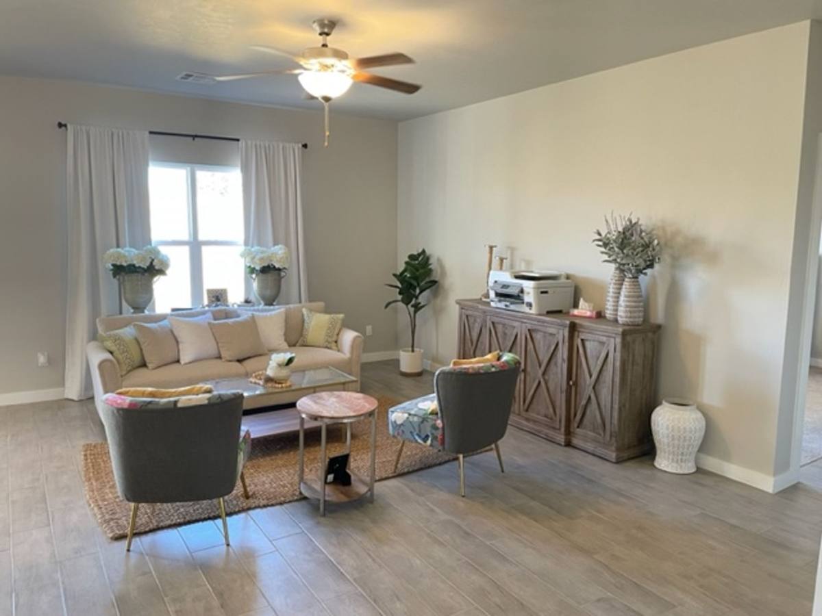 Apartment for rent at 1301 Heatherbrook Way, Cache, OK 73527