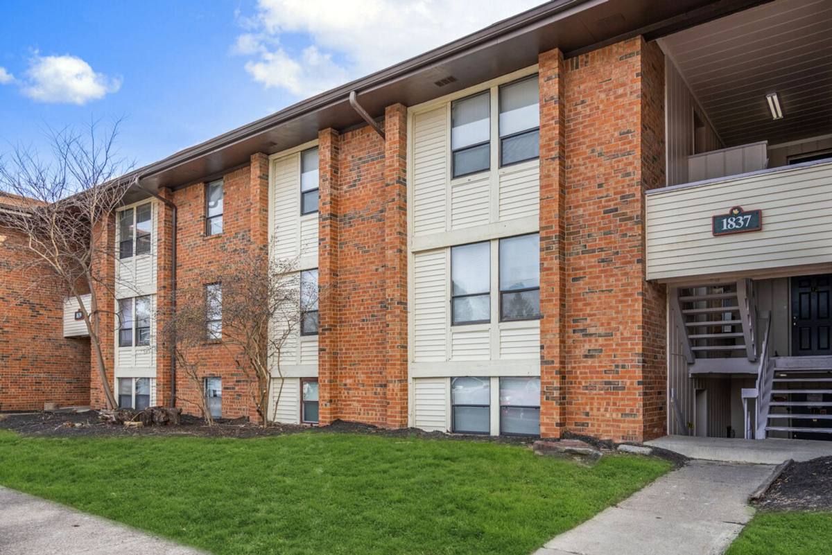 Apartment for rent at 1833 Schrock Rd, Columbus, OH 43229