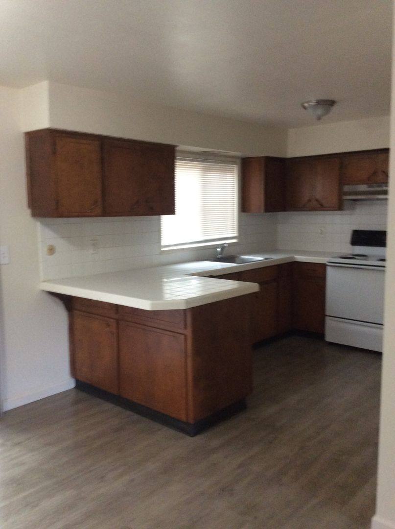 Apartment for rent at 12713 SE Powell Blvd, Portland, OR 97236