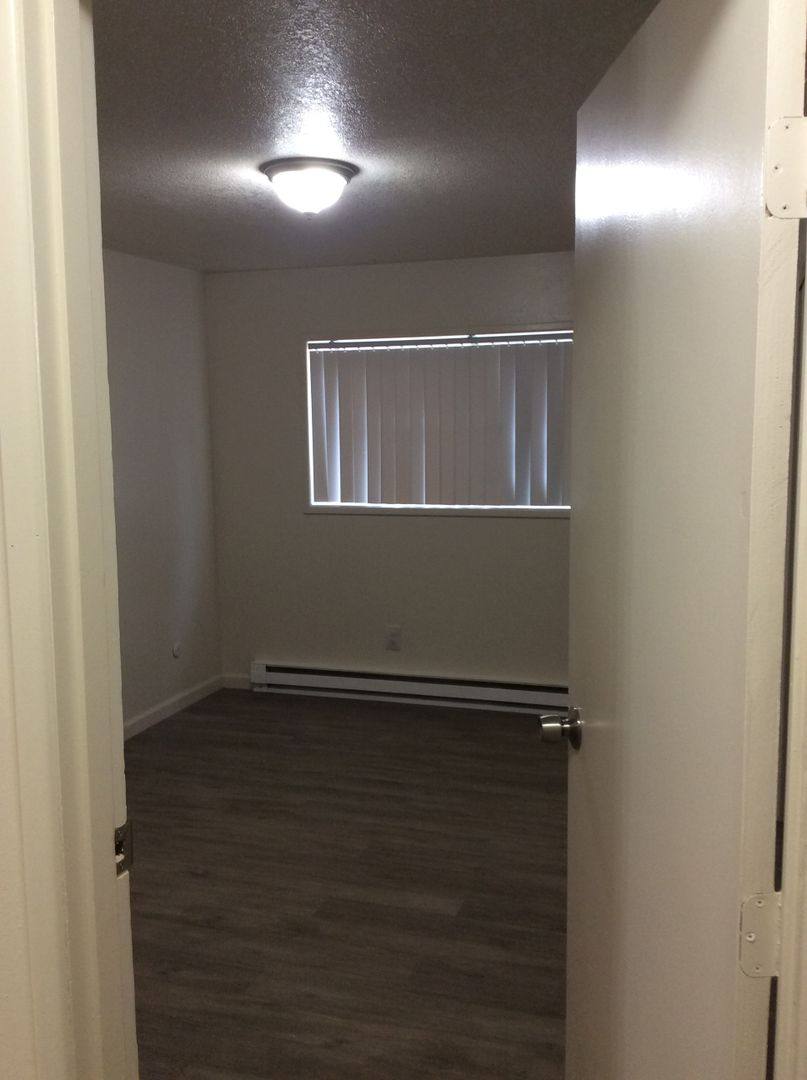Apartment for rent at 12713 SE Powell Blvd, Portland, OR 97236