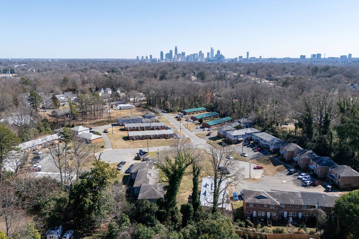 Apartment for rent at 3624 Hashem Dr, Charlotte, NC 28208