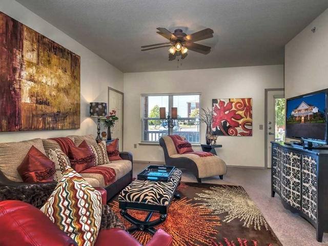 Apartment for rent at 3701 24th Ave SE #E31, Norman, OK 73071